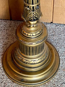lot 69 image: Vintage Small Accent Table - Hollywood Regency Style Accent Table