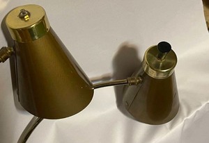 lot 123 image: Vintage Metal Desk Mount Lights