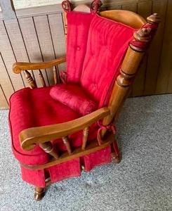 lot 135 image: Vintage Tell City Chair Company Rocker