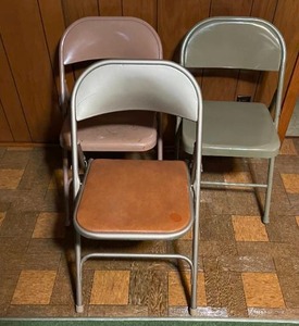 lot 130 image: 3 Assorted Metal Folding Chairs