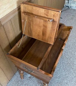 lot 134 image: Accent Table with Storage