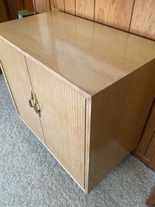 lot 91 image: Vintage Lane Two Door Cabinet
