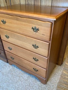 lot 81 image: Petite Vintage Dresser