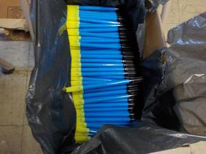 Case of 700 PenYellow Markers...