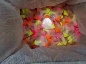 Case of 300 Triangular Markers...