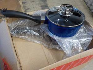 2 New 1.25 qt Ceramic Sauce Pans wi...