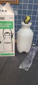 lot 212 image: CHAPIN 20002 2 Gallon Lawn, Sprayer, Translucent White
