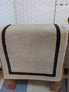lot 32 image: Minuteman Hearth and Area Rugs Rectangular Rug