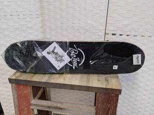 lot 21 image: Beleev Skateboards for Beginners Trick Skateboard 31