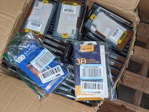 lot 229 image: Lot of 250 iPhone 12 Cases