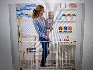 lot 47 image: Regalo Extra Large Widespan Safety Gate