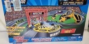 lot 45 image: Team Nascar Road Course Crash Circuit Race Track Set