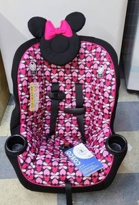 lot 27 image: Disney Baby Apt 50 Convertible Car Seat, Mouseketeer Minnie