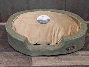 K & H Pet Products Heated Pet Bed