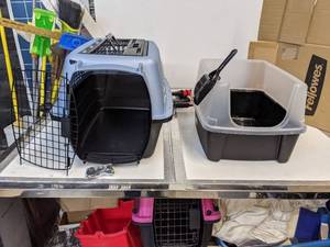 Small Pet Carrier & Litter Box