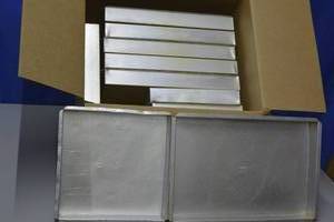 lot 34 image: 6- half sheet pans 4 12 square pans