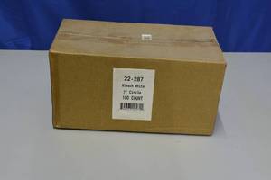 lot 49 image: box of 100 7 circle appears new in box