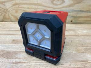 lot 113 image: MILWAUKEE 2365-20 LED Flood Light