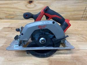 lot 104 image: MILWAUKEE M18 18-Volt Lithium-Ion Cordless 6-12 in. Circular Saw (Tool-Only)