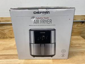 lot 106 image: CHEFMAN 8qt Digital Air Fryer - Silver