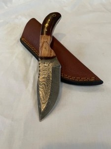 Custom Damascus Steel Knife