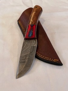 Custom Damascus Steel Knife