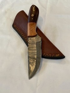Custom Damascus Steel Knife