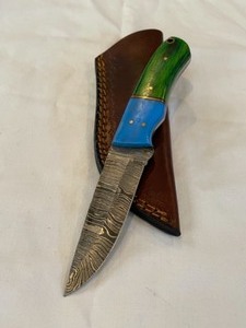 Custom Damascus Steel Knife