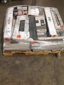 Pallet with assorted Ceramic and tiles Flooring see pictures