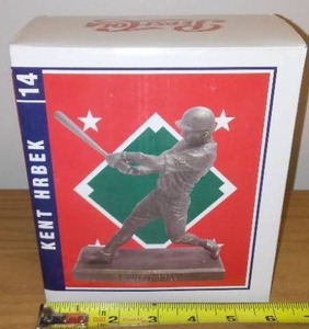 lot 170 image: Kent Hrbek Pepsi Cola Brass Figurine, Minnesota Twins, MLB, New Inbox- Rare.