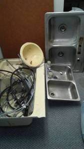 lot 207 image: (4) Sinks With Lots of Hoses.