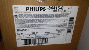 lot 219 image: Philips HID 400 Watt Bulbs, Mogul Base (6)