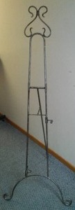 lot 226 image: Large Metal Tripod Art Picture Stand.