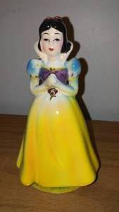 lot 231 image: Snow White- porcelain, great.