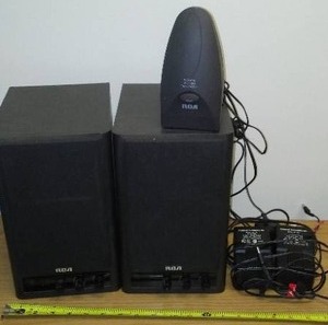 lot 276 image: RCA speaker system.