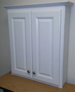 lot 279 image: Upper cabinet- white.
