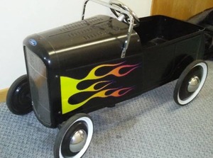 lot 301 image: Fabulous FORD pedal car.