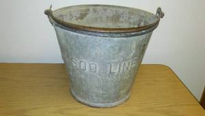 lot 302 image: Soo Line Railroad Bucket- Vintage.