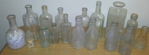 lot 921 image: (17) Antique And Vintage Bottles.
