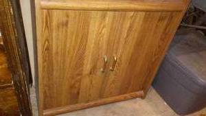 lot 951 image: Wood Bookshelf
