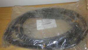 lot 957 image: 65-67 Mustang Windshield weather strip  NEW