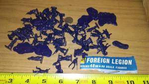 lot 973 image: AirFix HO and OO scale figurines. Foreign legion