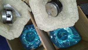 lot 995 image: Harley-Davidson 2003 Electra Glide Cylinders and Pistons - NEW