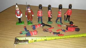 lot 1025 image: Scale Of British Guards and More.