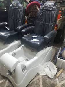 lot 9 image: Apex AP Vista Salon Massage Chair