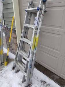 lot 32 image: Werner Aluminum ExtensionStep Ladder