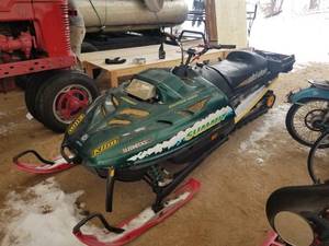 lot 3 image: Ski Doo 500 Summit Snowmobile