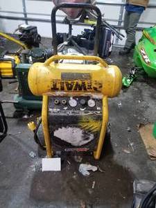 lot 16 image: DeWalt Air Compressor
