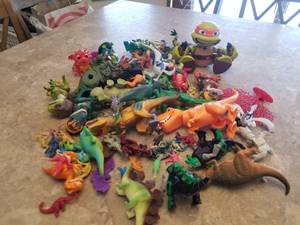 lot 109 image: Lot of Dinosaur Toys