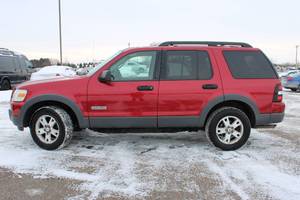2006 Ford Explorer XLT - 2 OWNERS - 4X4